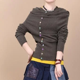 Chocolate hooded woolen sweater top