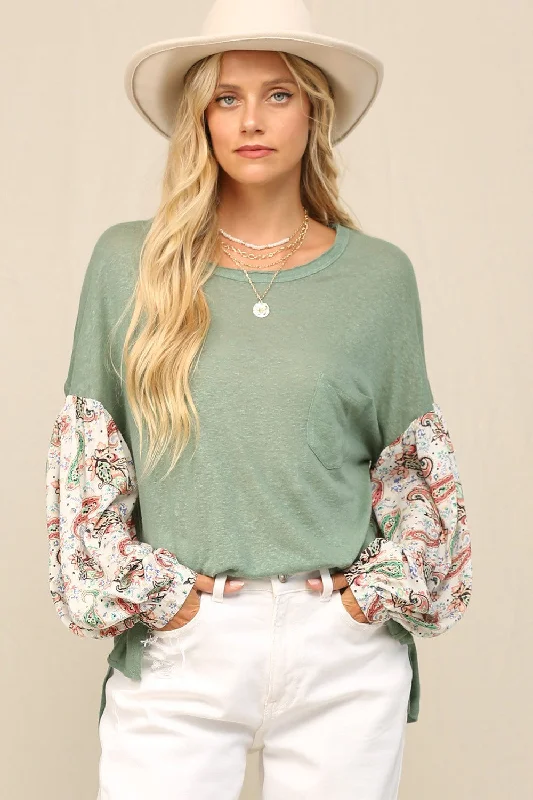 Evergreen The Pullover With Contrast Print At Sleeves